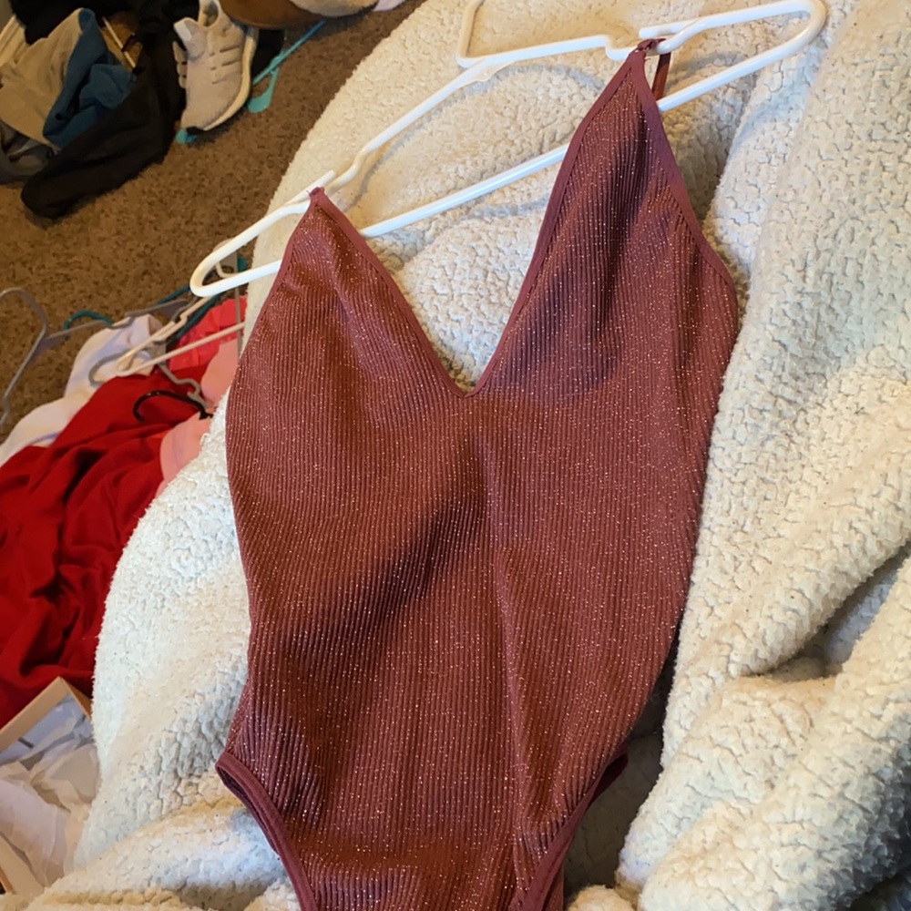 Tops - Picture 3 of 3